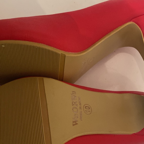 Brand new red pumps smoke free and pet free home - Picture 3 of 4